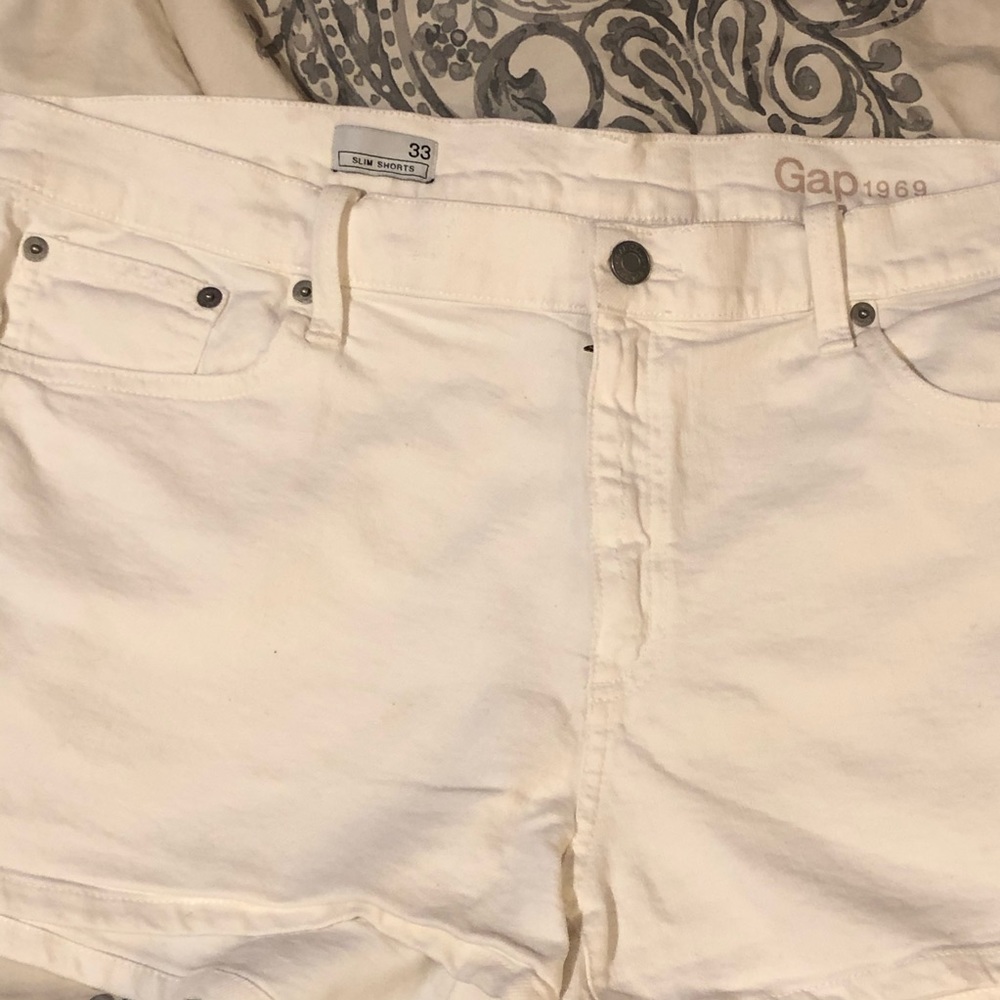 Gap shorts - Picture 2 of 7